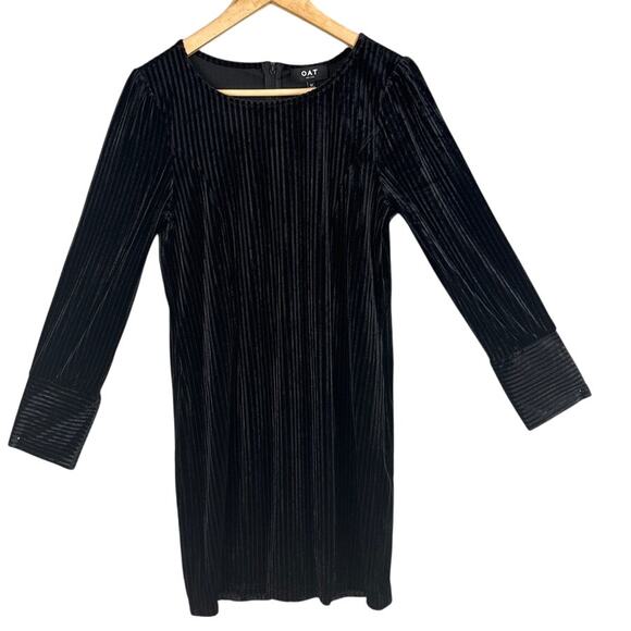 Oat New York Black Velvet Burnout Mini Dress SZ M NWT  Winter Anthropologie - Picture 1 of 10